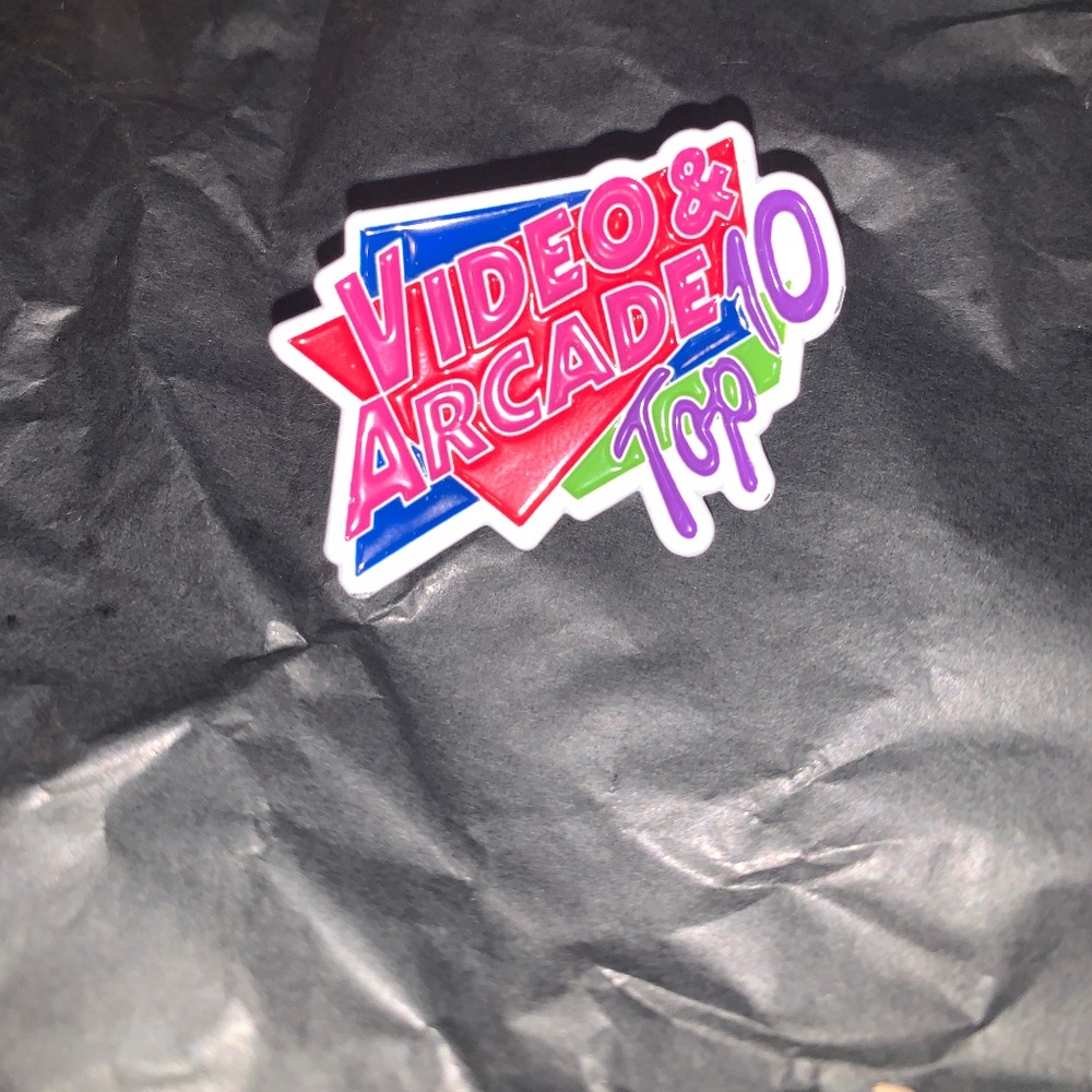 Calling all 90s Canadian kids! Unique YTV Video & Arcade Top 10 pin! Never Worn!